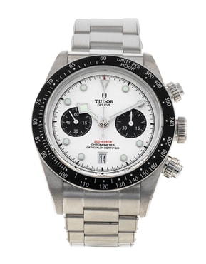 Browse our selection of automatic watches from prestigious brands such as Blancpain, Bell & Ross, Breitling and Rolex.